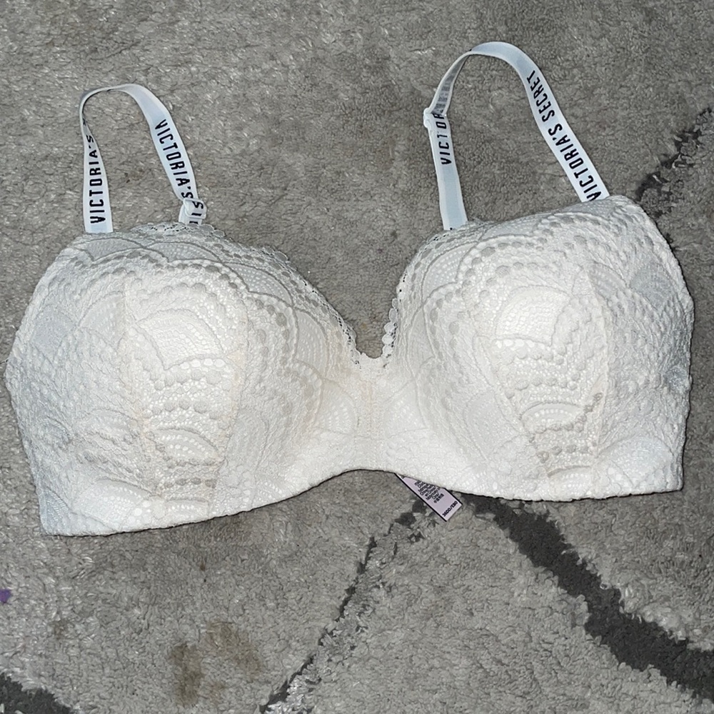 Brand new Victoria secret bra